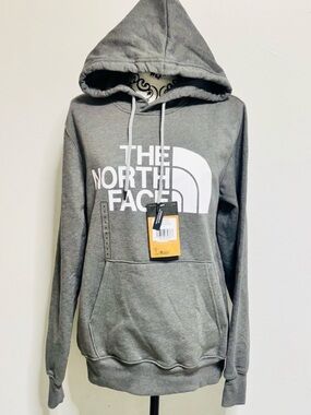 The North Face Half Dome Pullover Long-Sleeve Hoodie for Men Gray New with tags